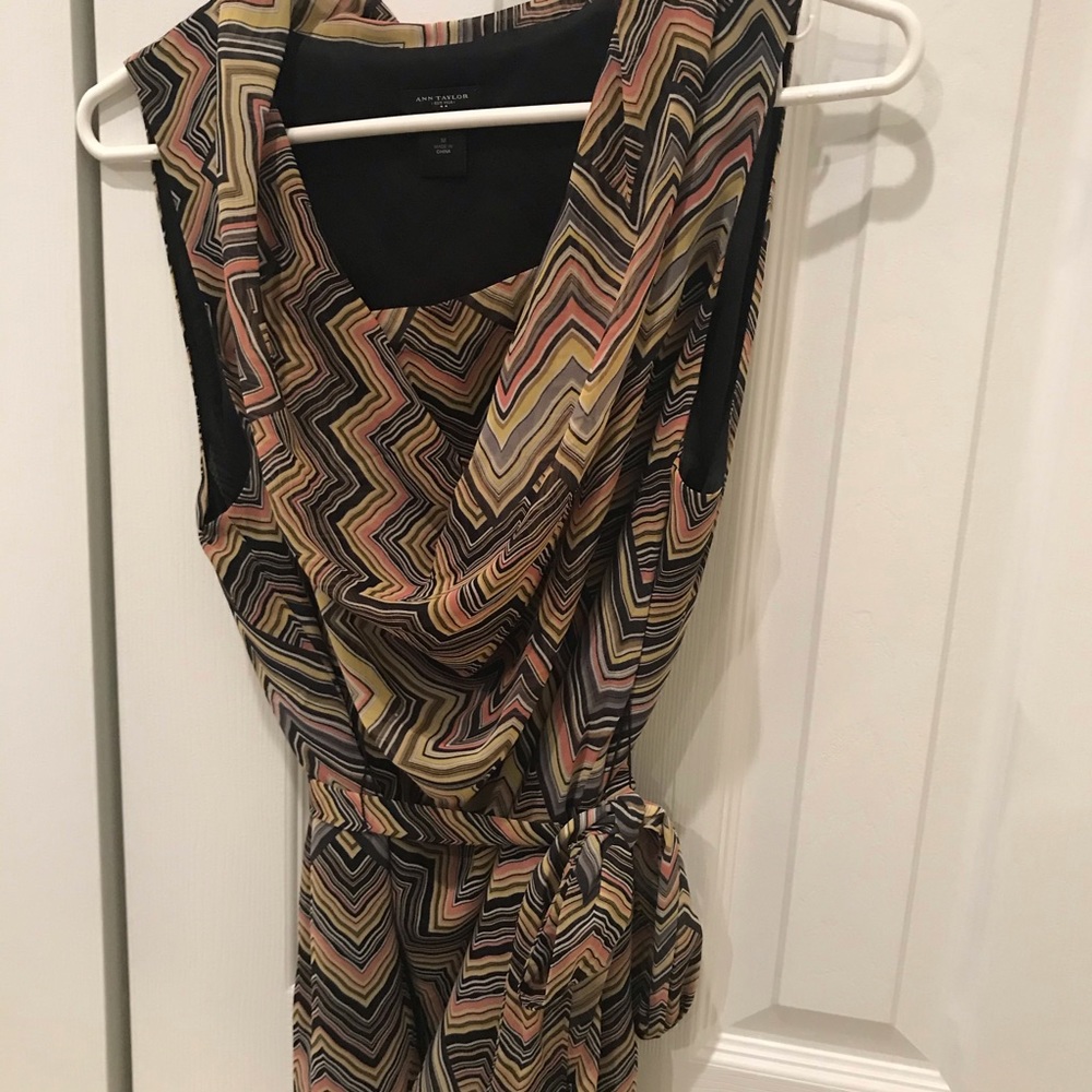 🌼2 FOR 10🌼 60s Style Zig Zag Ann Taylor Blouse